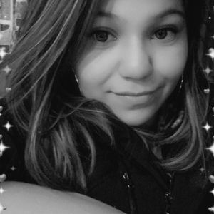 Meet your Posher, Isela